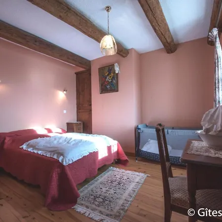 Gîte Mareugheol, 3 pièces, 4 personnes - FR-1-630-112 * Mareugheol