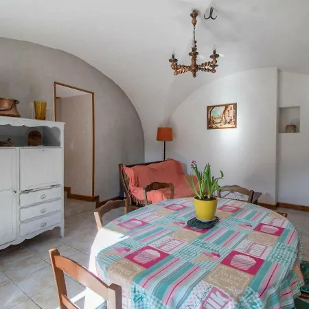 Gîte Mareugheol, 3 pièces, 4 personnes - FR-1-630-112 * Mareugheol