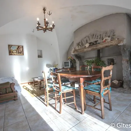 Casa vacanze Gîte Mareugheol, 3 pièces, 4 personnes - FR-1-630-112 *